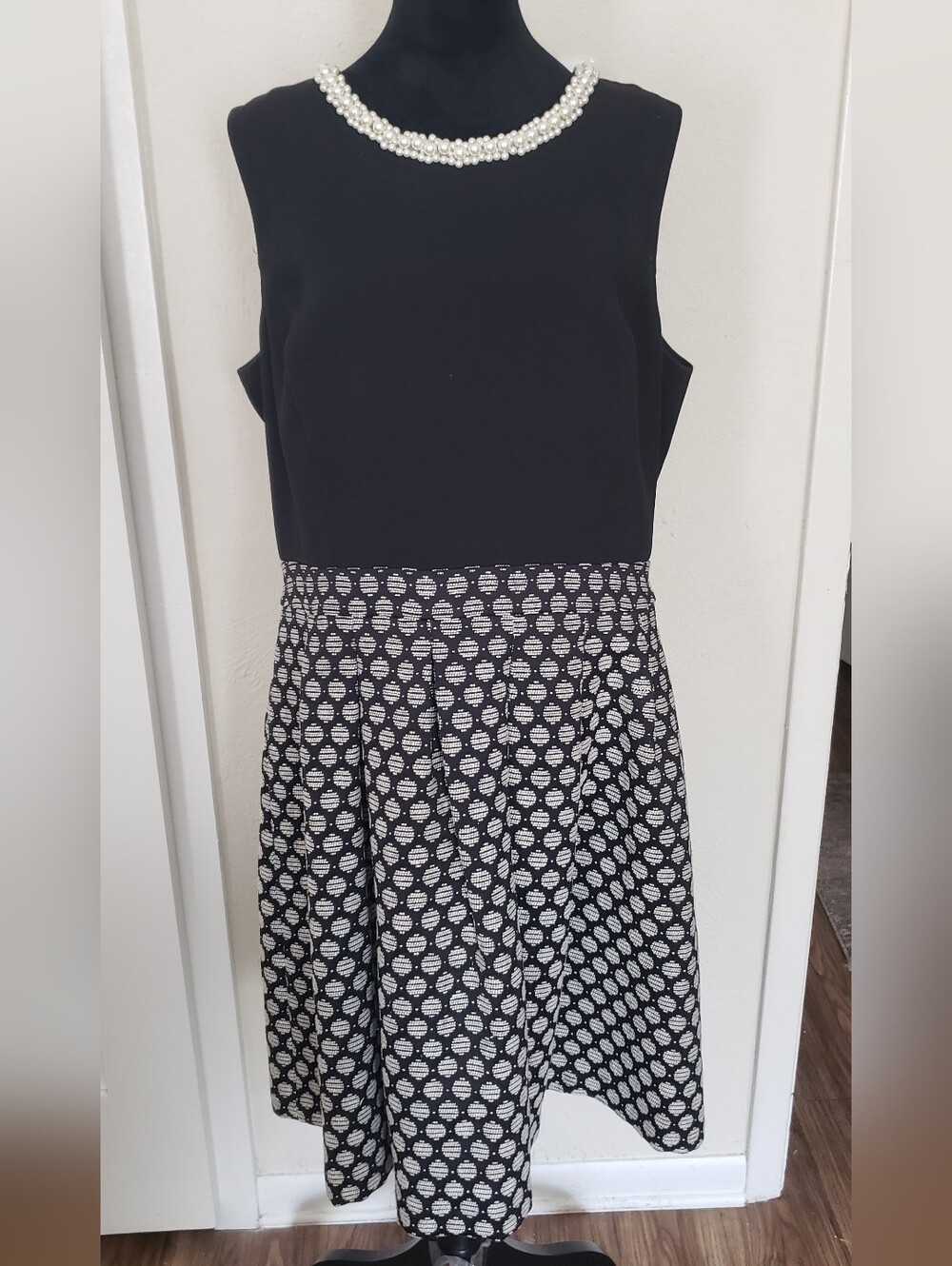 Karl Lagerfeld Black Sleeveless Pearl-Neck A-Line Dress